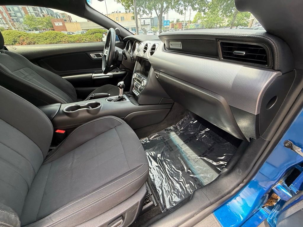 Used 2018 Ford Mustang Coupe w/ Equipment Group 101A RWD image 34