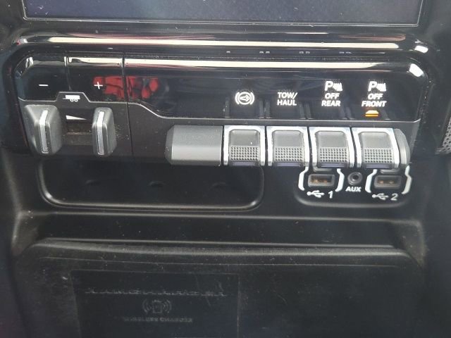 Used 2020 RAM 3500 Limited image 28