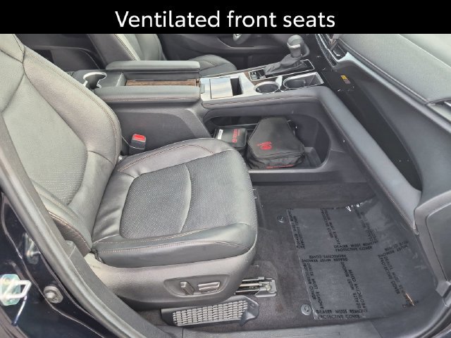 Certified 2025 Toyota Sienna Platinum AWD/4WD image 31