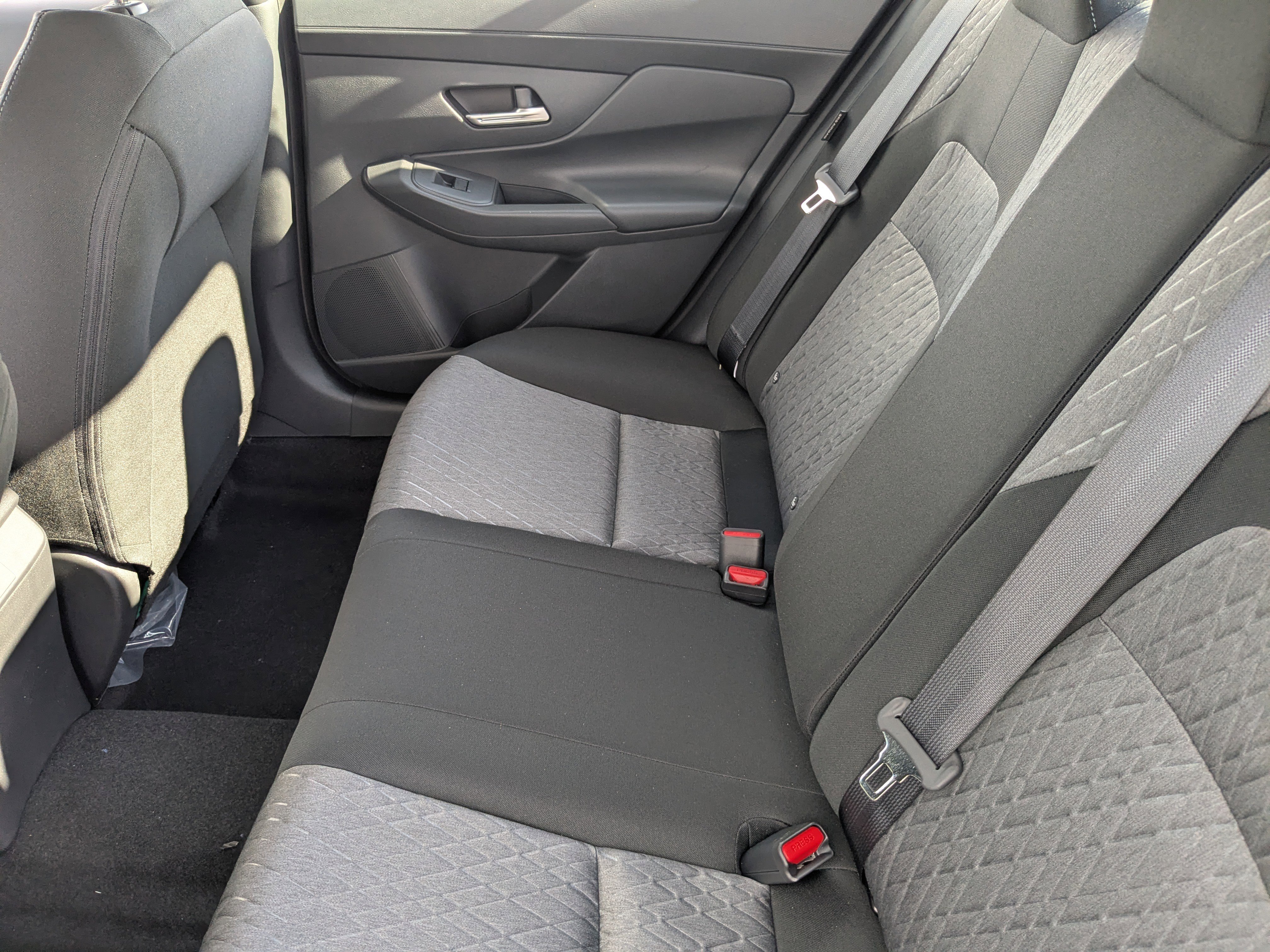 New 2026 Nissan Sentra SV w/ SV Convenience Package FWD image 24