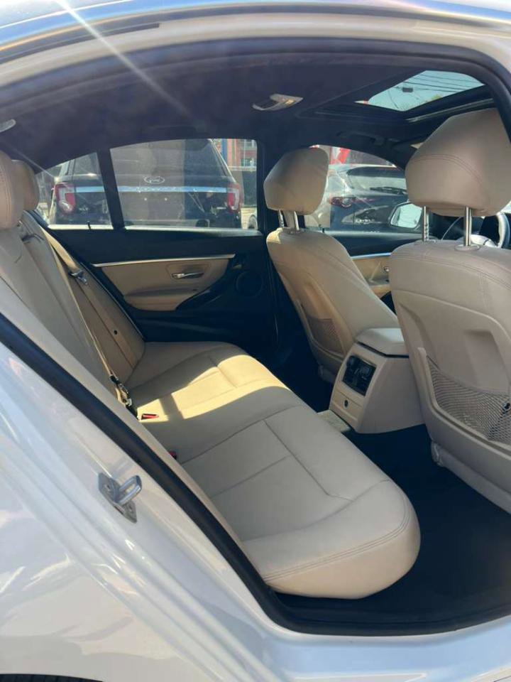 Used 2017 BMW 330i Sedan image 21