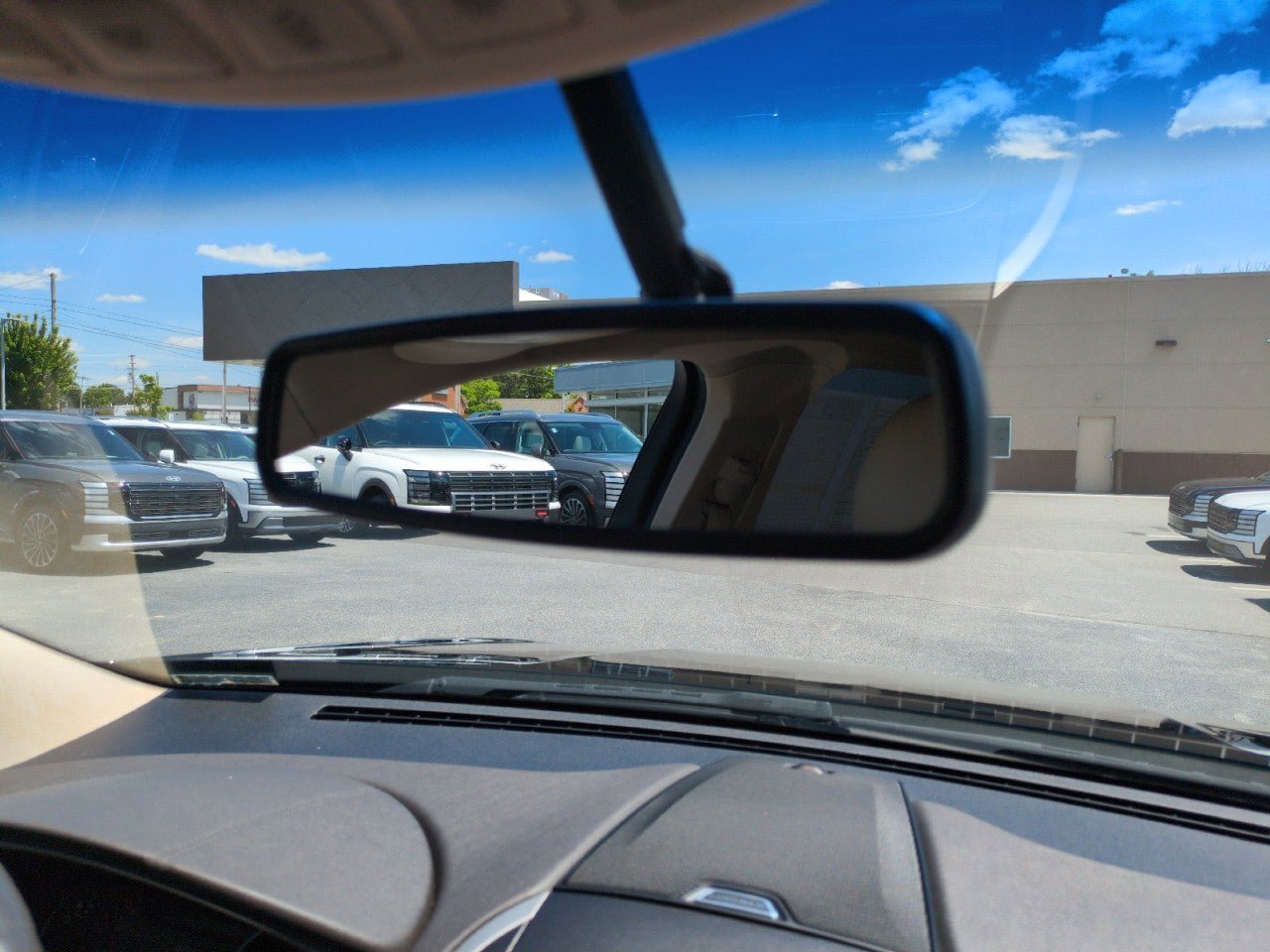 Used 2017 Lincoln MKX Select w/ Select Plus Package FWD image 29