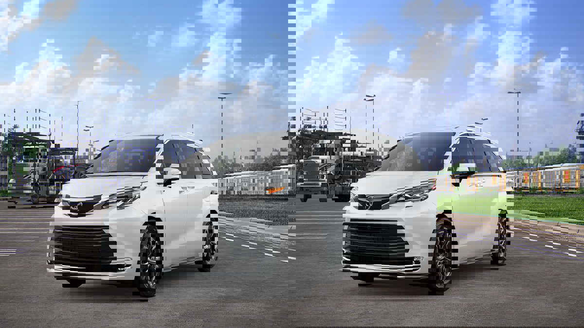 New 2026 Toyota Sienna Platinum AWD/4WD image 1