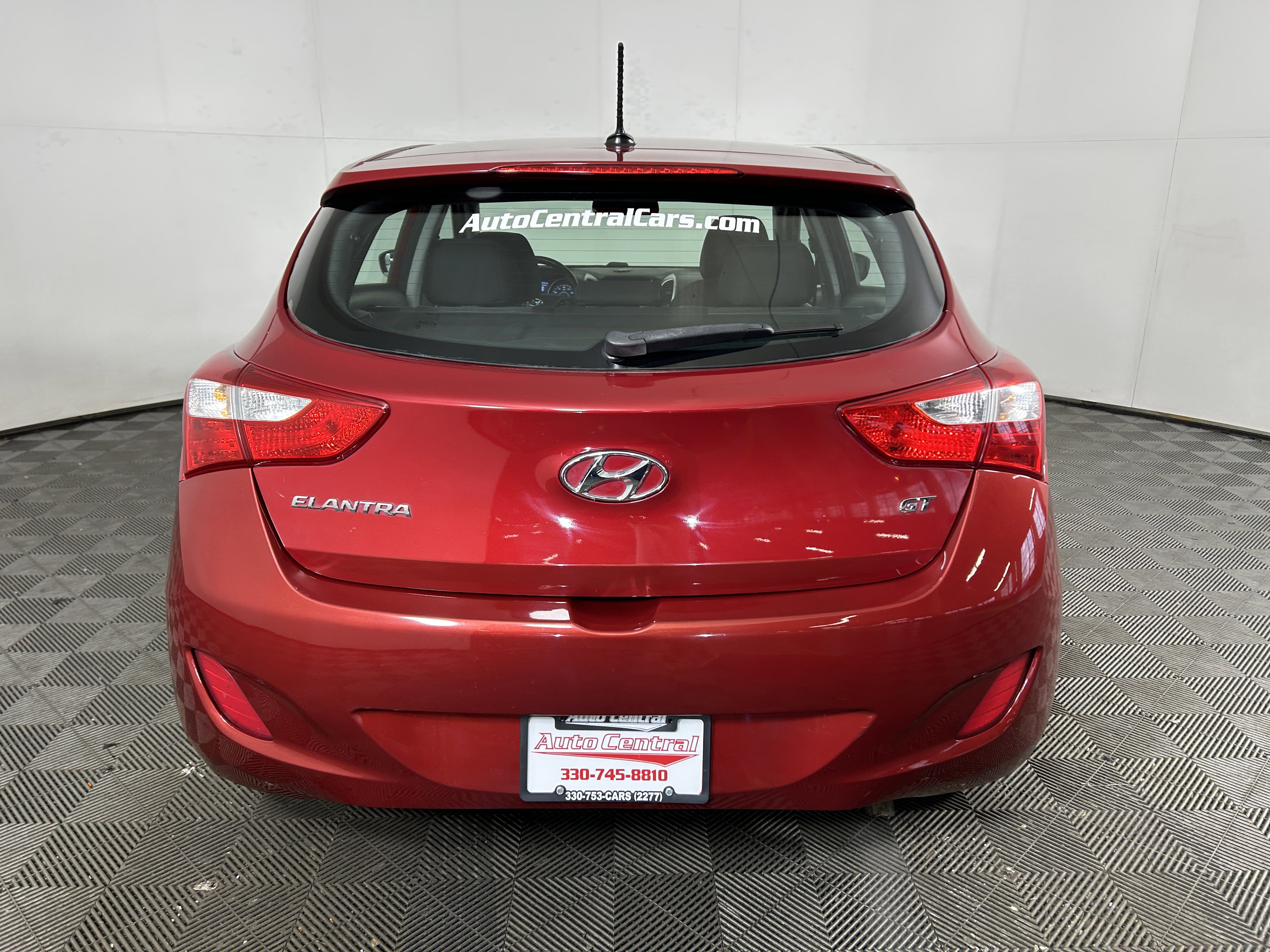Used 2016 Hyundai Elantra GT image 5