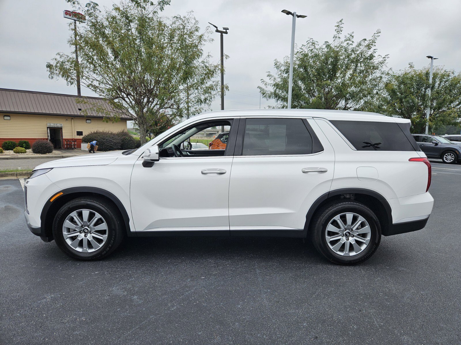 Used 2024 Hyundai Palisade SEL image 4