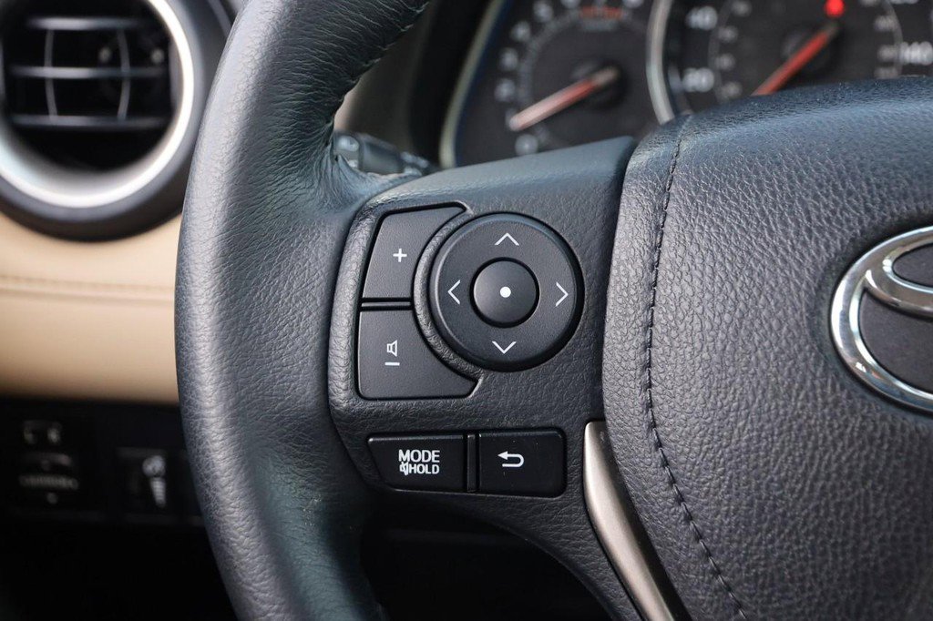 Used 2015 Toyota RAV4 Limited w/ Technology Package image 13