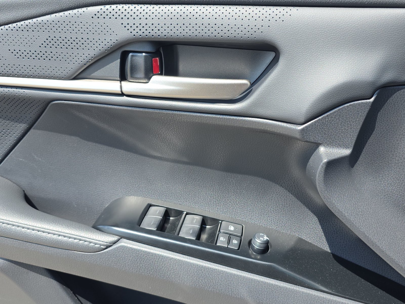 New 2026 Toyota Camry XSE FWD image 24
