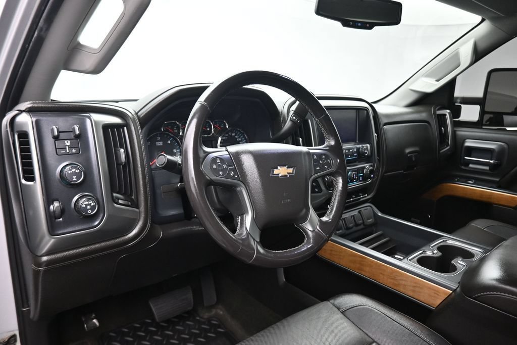 Used 2018 Chevrolet Silverado 2500 LTZ w/ LTZ Plus Package AWD/4WD image 14