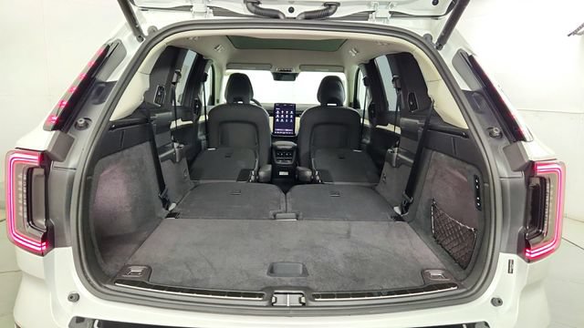 New 2026 Volvo EX90 Ultra AWD/4WD image 41