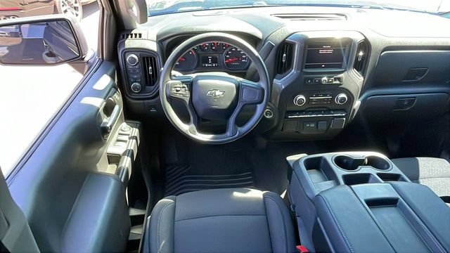 Used 2023 Chevrolet Silverado 1500 Custom Trail Boss w/ LPO, Dark Essentials Package AWD/4WD image 15