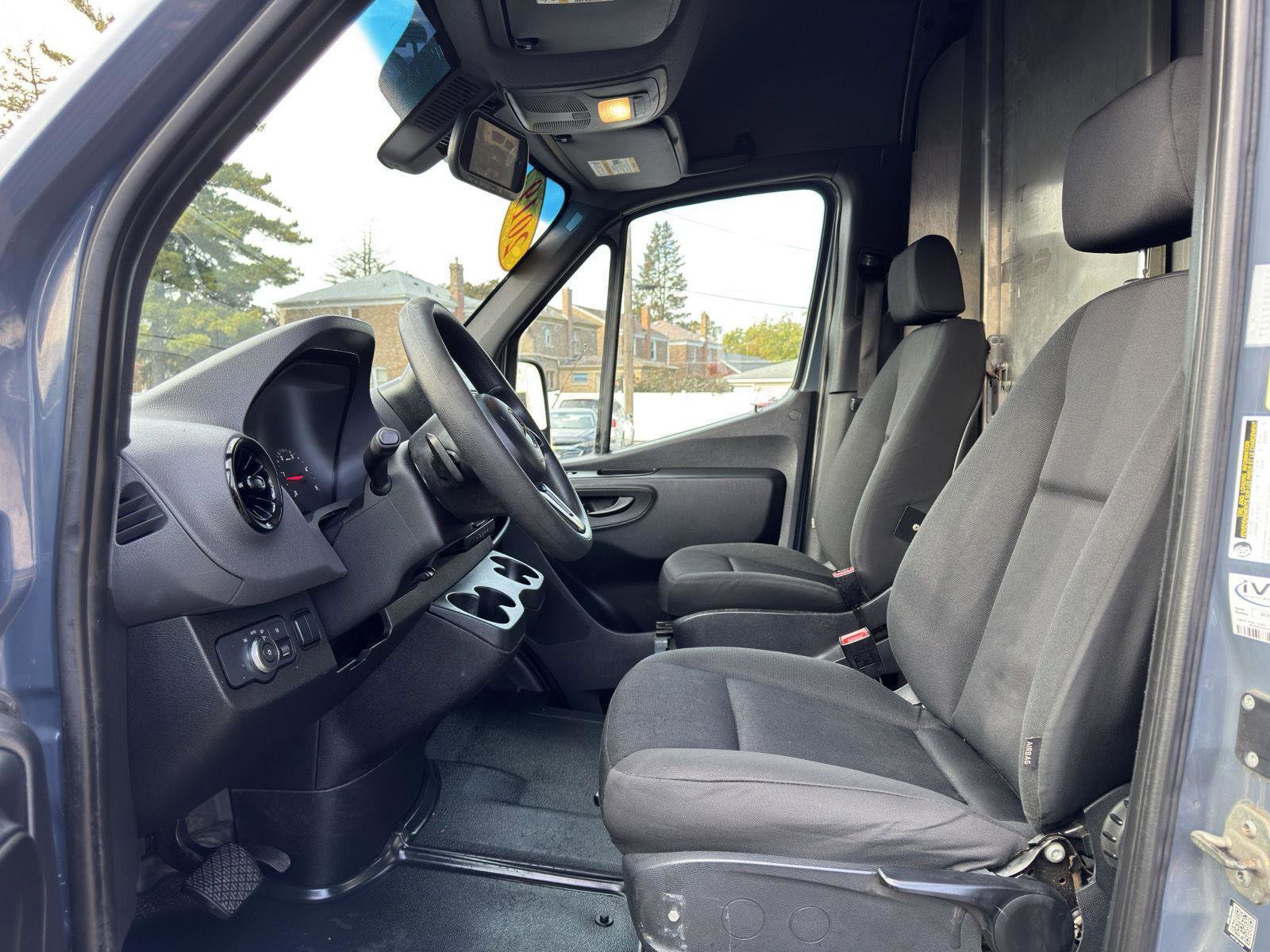 Used 2019 Mercedes-Benz Sprinter 144 image 17