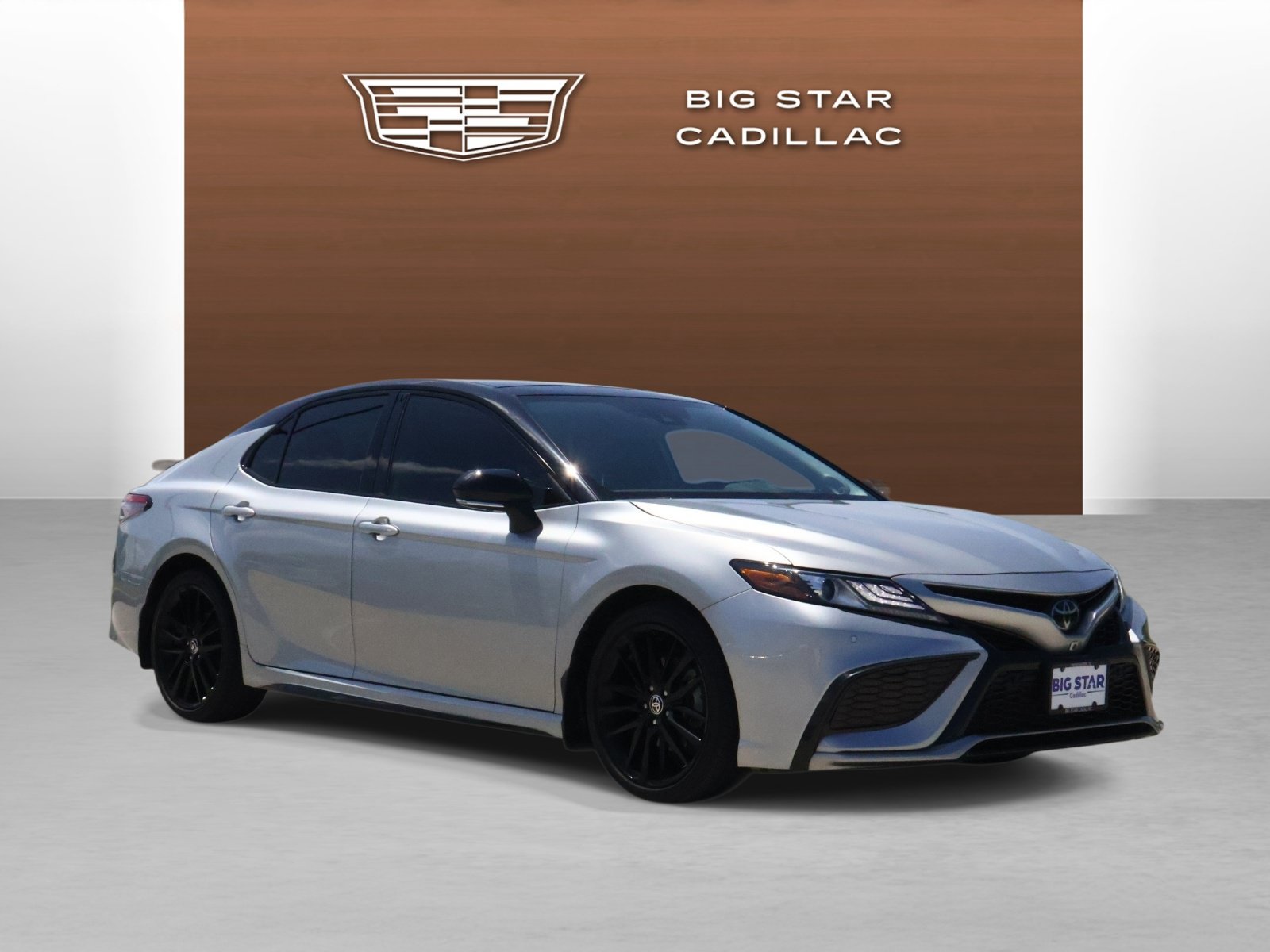 Used 2024 Toyota Camry XSE w/ Navigation Package FWD image 7