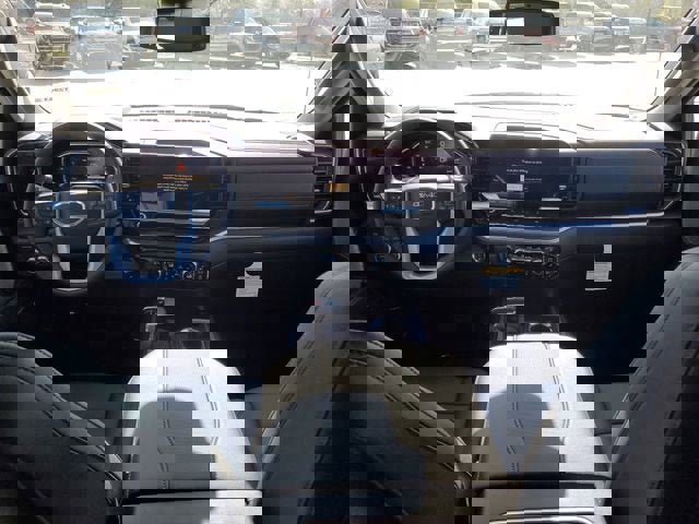 New 2026 GMC Sierra 1500 SLT w/ SLT Premium Package image 13