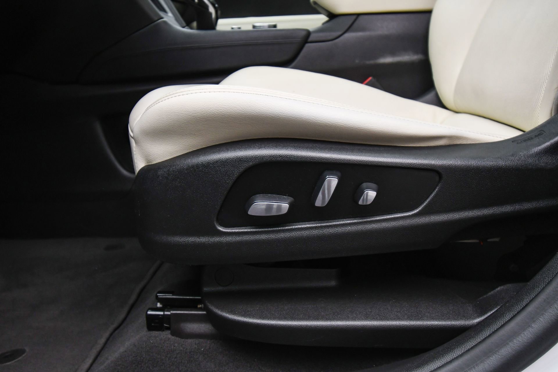 Used 2021 Cadillac XT6 Sport image 44