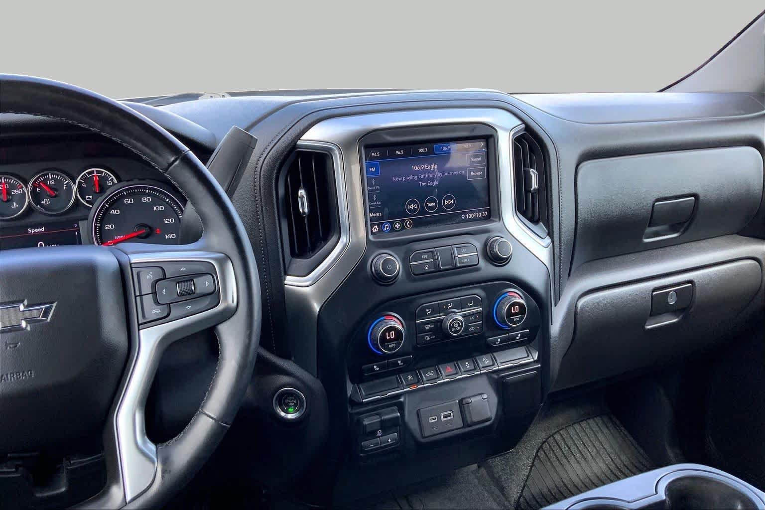Used 2020 Chevrolet Silverado 1500 RST w/ Texas Edition AWD/4WD image 7