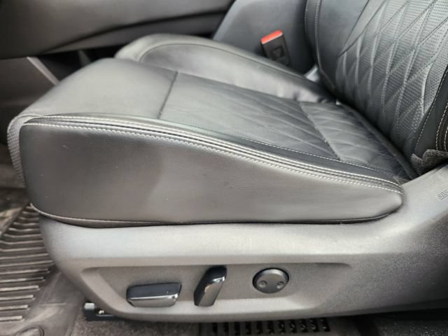 Used 2022 Nissan Rogue Platinum w/ Head-Up Display Package AWD/4WD image 28