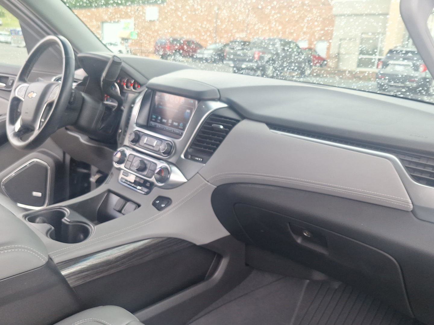 Used 2019 Chevrolet Tahoe LT w/ LT Signature Package AWD/4WD image 23