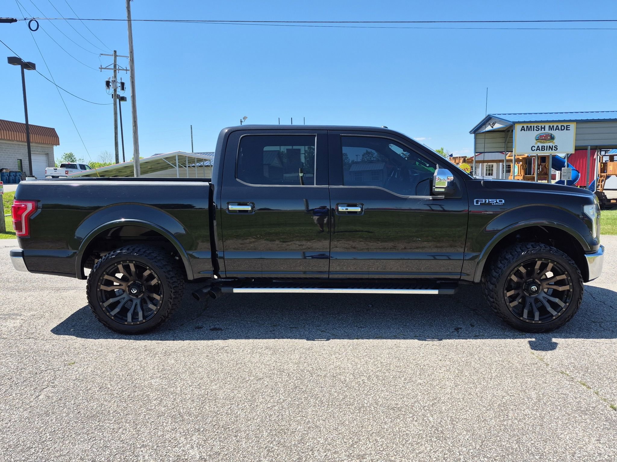 Used 2015 Ford F150 Lariat w/ Equipment Group 502A Luxury AWD/4WD image 2