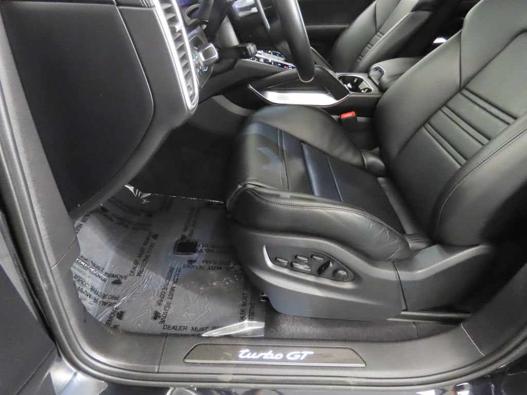 Certified 2022 Porsche Cayenne Turbo GT AWD/4WD image 38