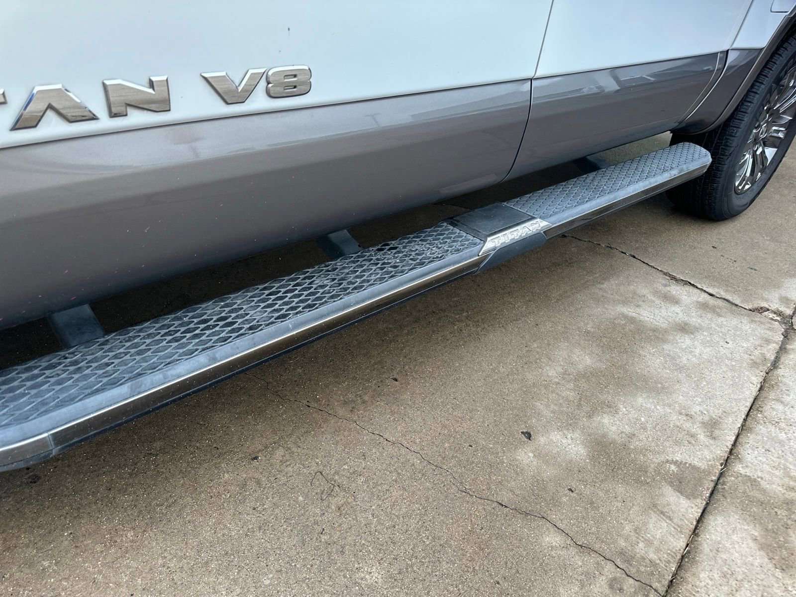 Used 2018 Nissan Titan Platinum Reserve w/ Platinum Utility Package image 17