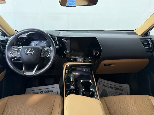 Used 2025 Lexus NX 250 FWD w/ Towing Package (2000 Lbs) image 28
