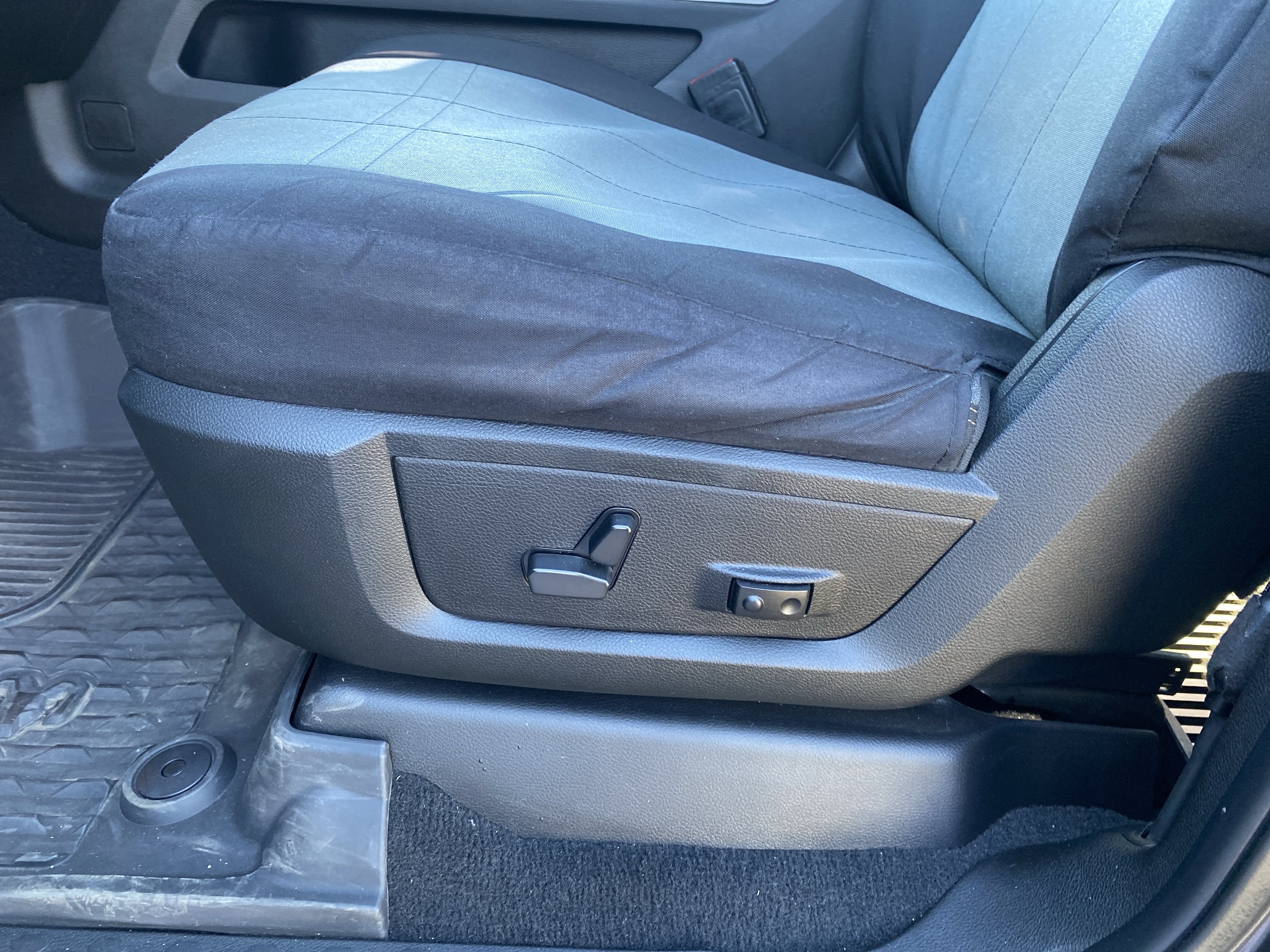 Used 2023 RAM 2500 Big Horn AWD/4WD image 12