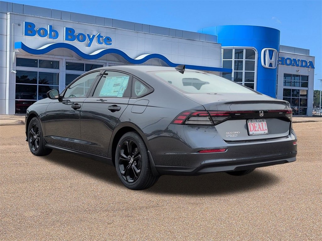 New 2025 Honda Accord SE image 3