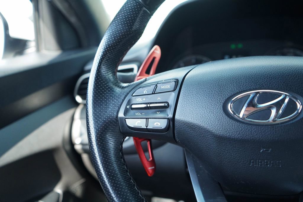 Used 2019 Hyundai Veloster Turbo image 25