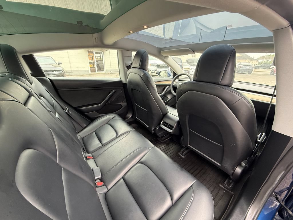 Used 2022 Tesla Model 3 RWD image 15
