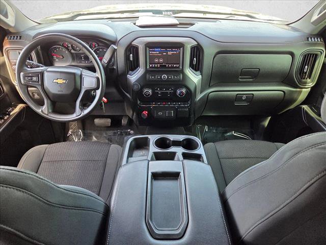 Used 2020 Chevrolet Silverado 1500 Custom w/ Custom Value Package image 17
