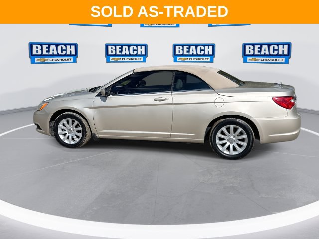 Used 2013 Chrysler 200 Touring FWD image 5