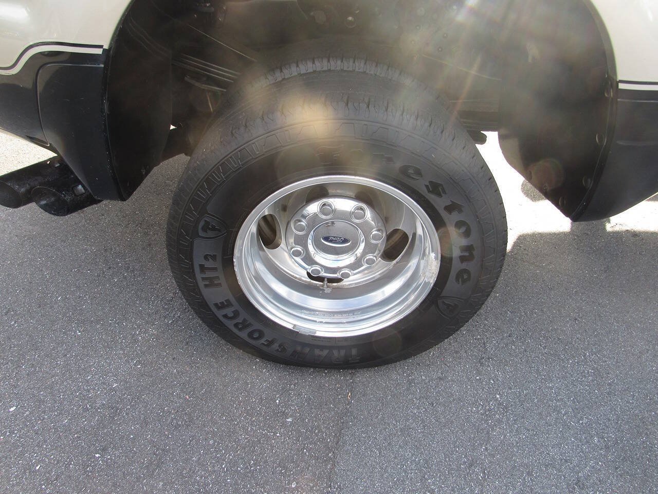 Used 2008 Ford F350 Lariat AWD/4WD image 12