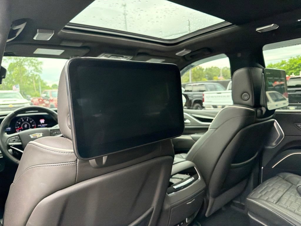 Used 2024 Cadillac Escalade V w/ LPO, ONYX Package AWD/4WD image 31