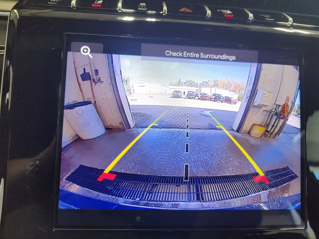 New 2025 Jeep Grand Cherokee Laredo w/ Luxury Tech Group I image 22