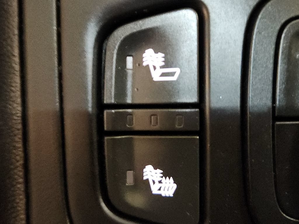 Certified 2024 GMC Terrain SLT FWD image 24