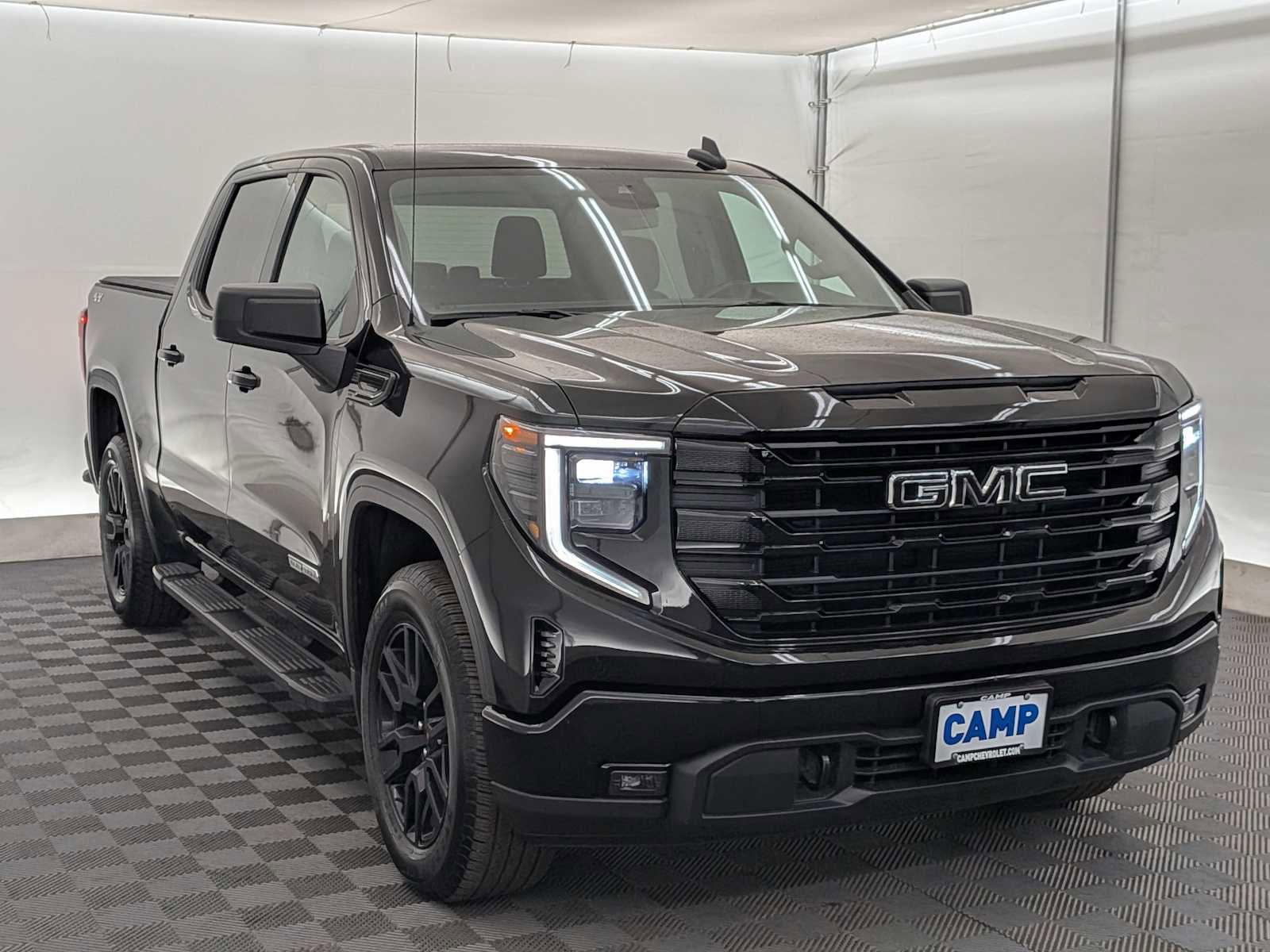 Used 2024 GMC Sierra 1500 Elevation w/ LPO, Elevation Black Package image 8