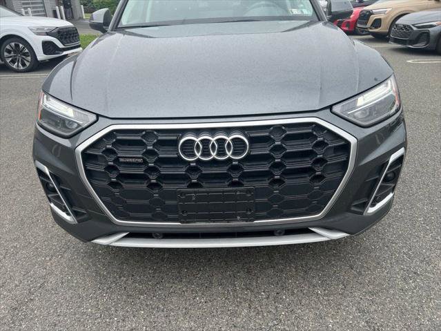 Certified 2024 Audi Q5 2.0T Premium AWD/4WD image 2