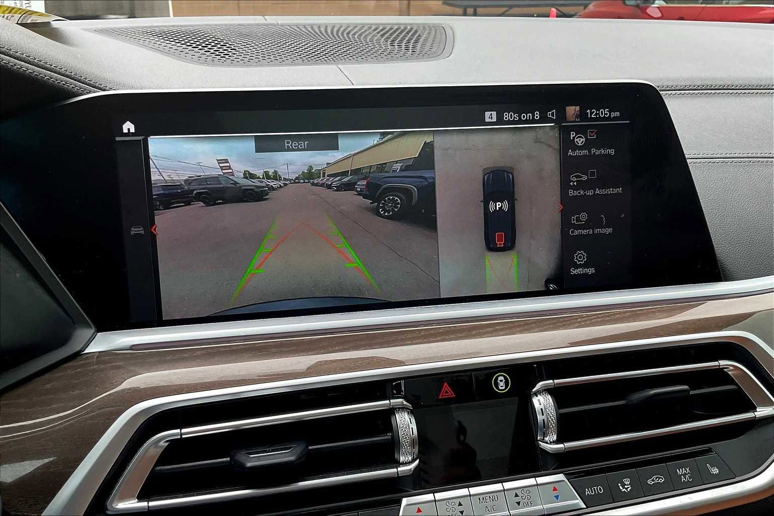 Used 2022 BMW X5 xDrive40i w/ M Sport Package image 19