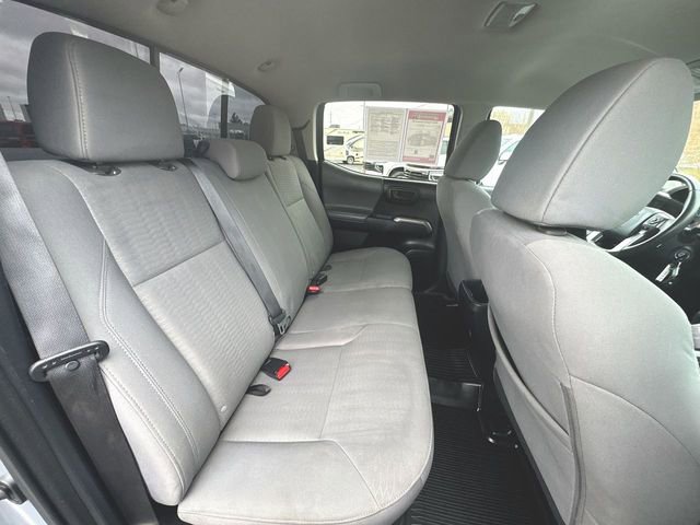 Used 2019 Toyota Tacoma SR5 AWD/4WD image 24