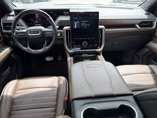 Used 2025 GMC Yukon Denali Ultimate AWD/4WD image 24