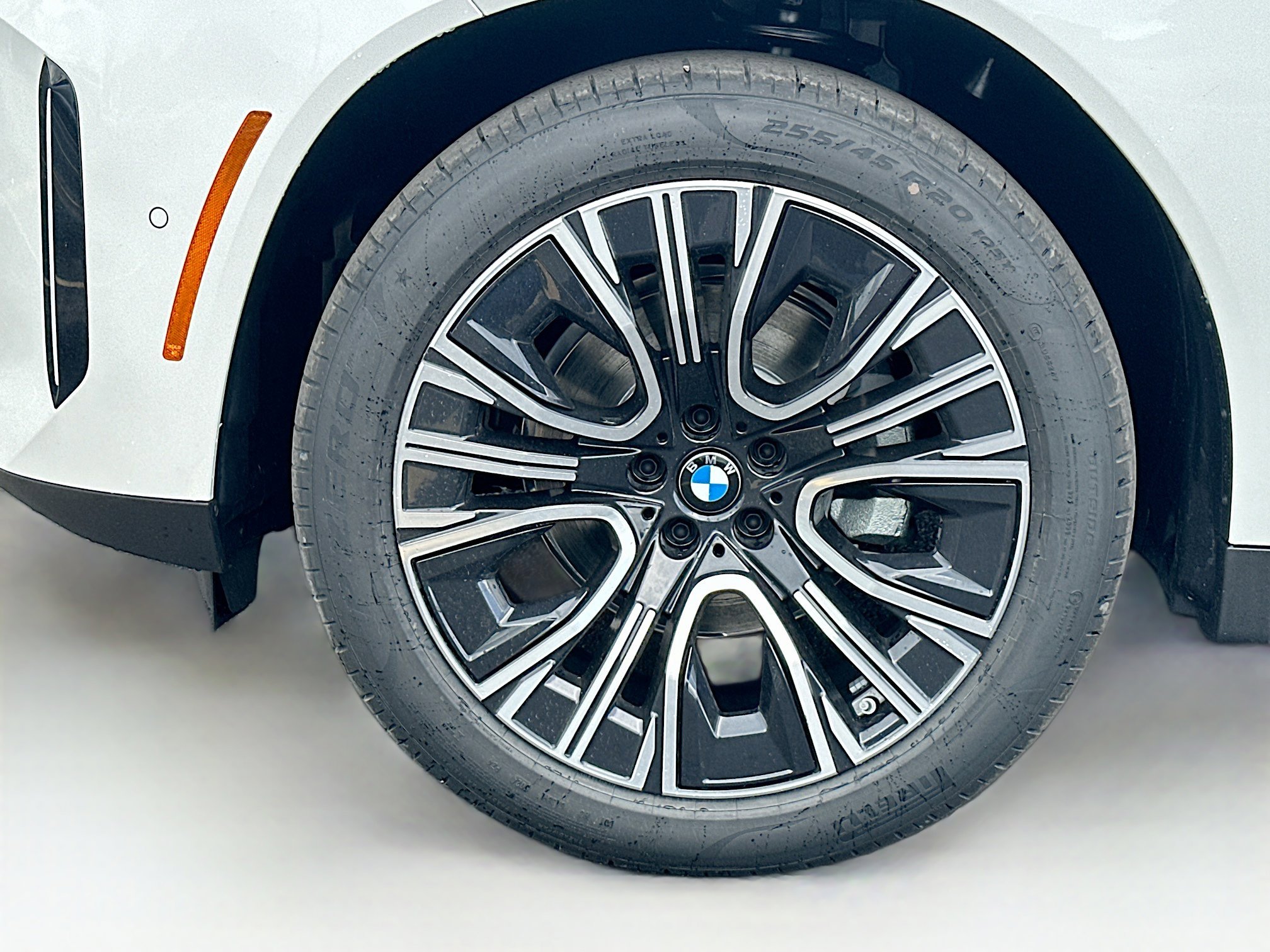 New 2025 BMW X3 xDrive30i w/ Convenience Package image 27