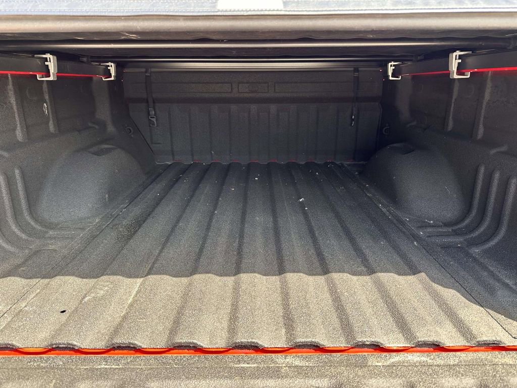 Used 2020 Chevrolet Colorado Z71 AWD/4WD image 8