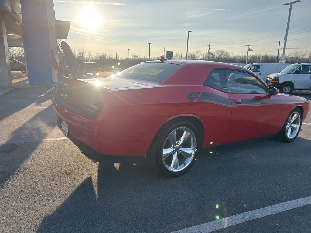 Used 2019 Dodge Challenger R/T w/ Plus Package image 24