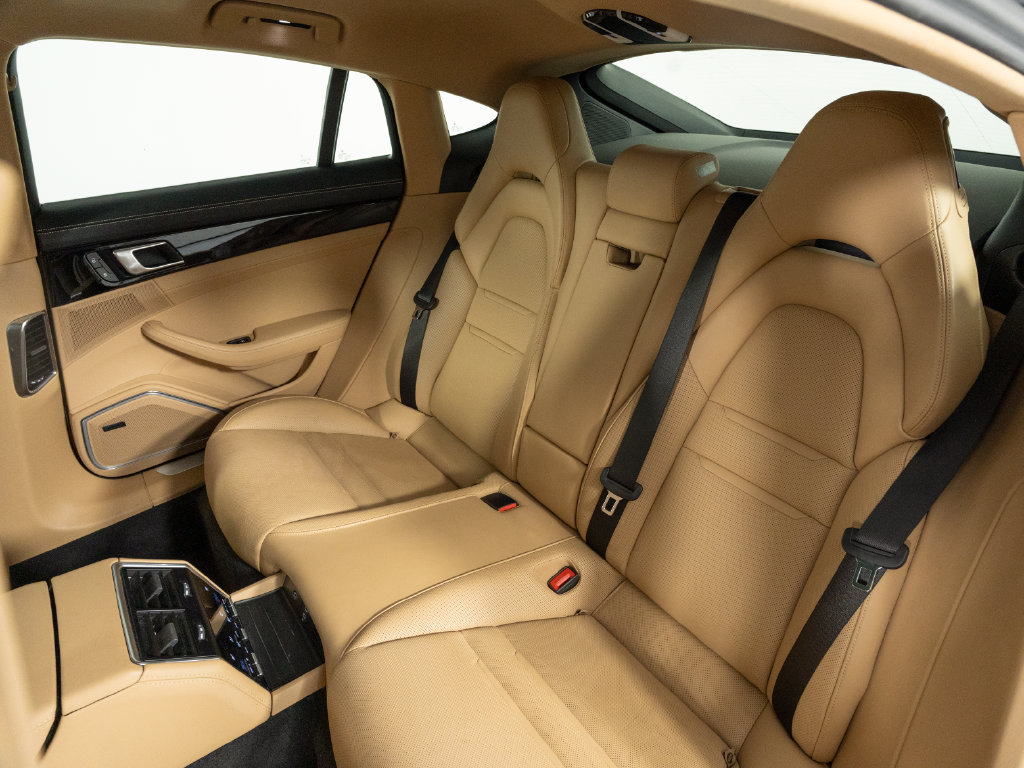 Certified 2023 Porsche Panamera 4S AWD/4WD image 40