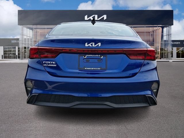 Used 2023 Kia Forte LXS FWD image 5