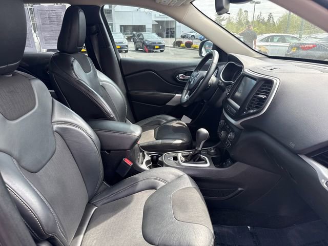 Used 2018 Jeep Cherokee Latitude Plus w/ Cold Weather Group image 11