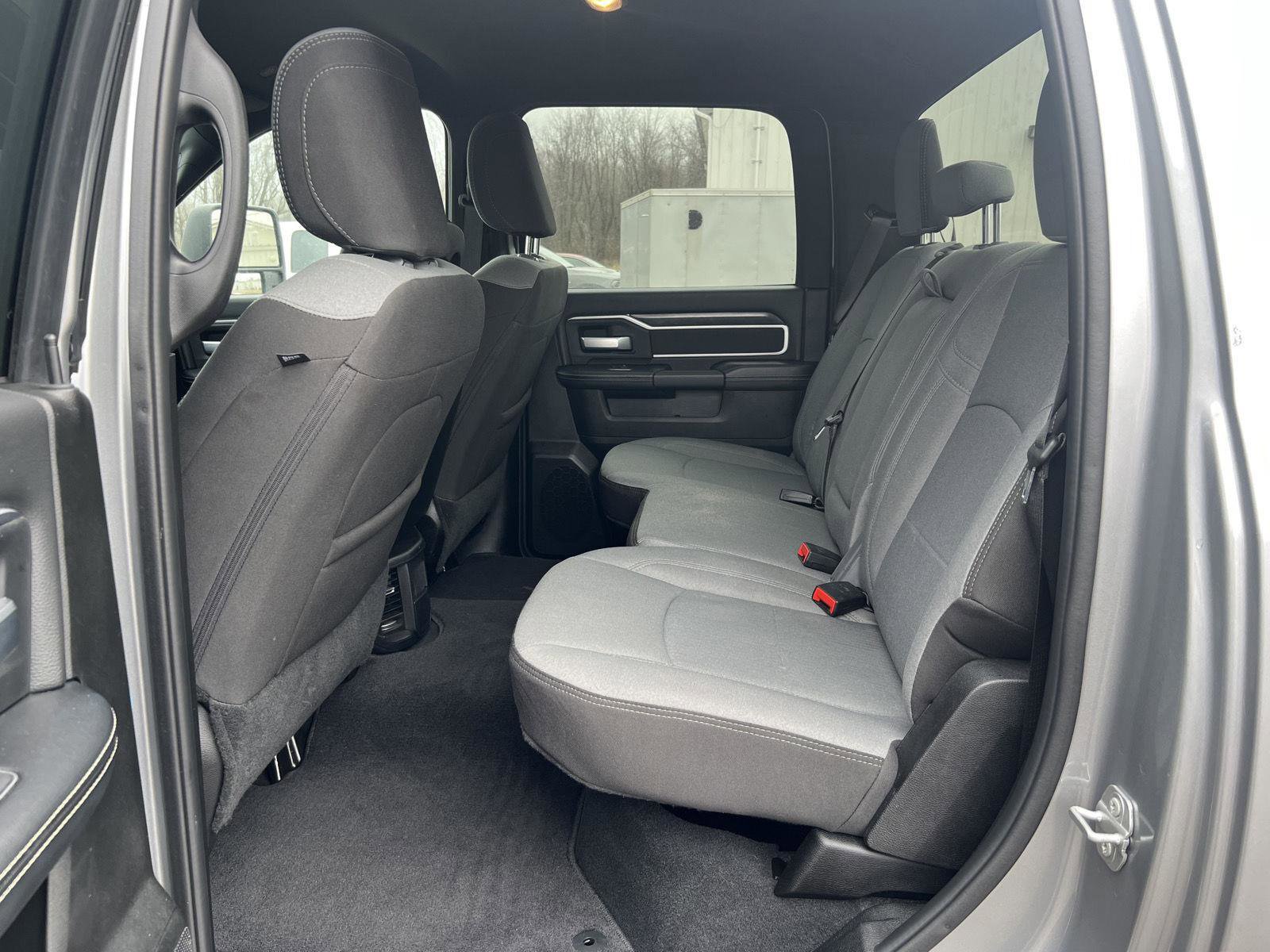 Used 2024 RAM 2500 Big Horn w/ Bed Utility Group image 20