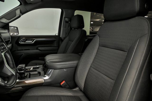 Used 2023 Chevrolet Silverado 1500 RST w/ Z71 Off-Road Package image 11