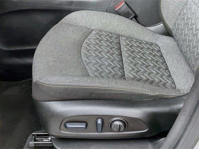 Used 2023 Chevrolet Equinox LT FWD image 21