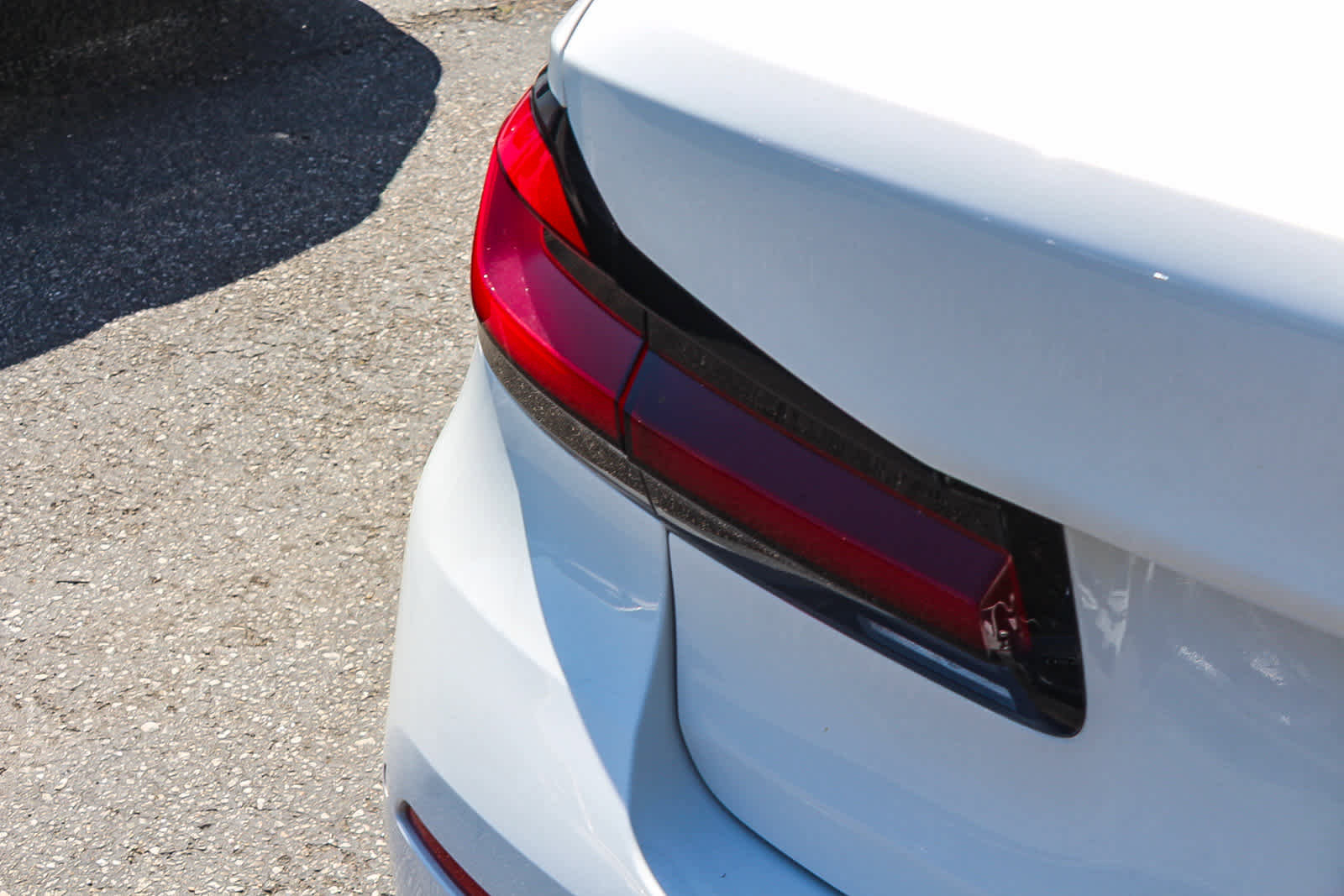 Certified 2023 BMW 530e RWD image 7